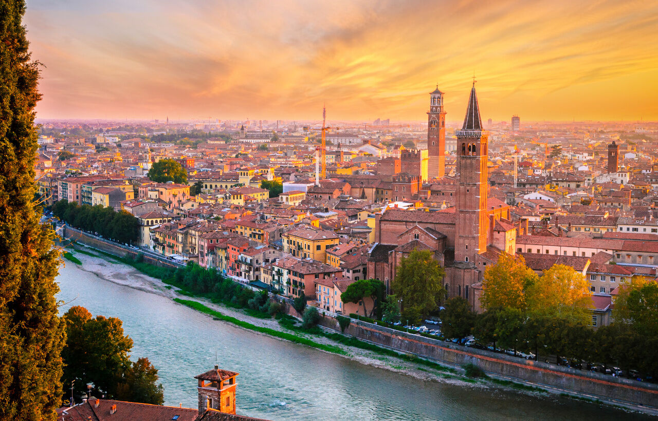 Over 100 CROSS controllers help manage traffic in Italy