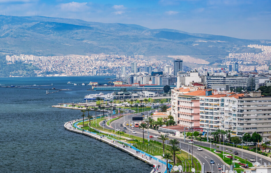 CROSS transforms traffic in Izmir